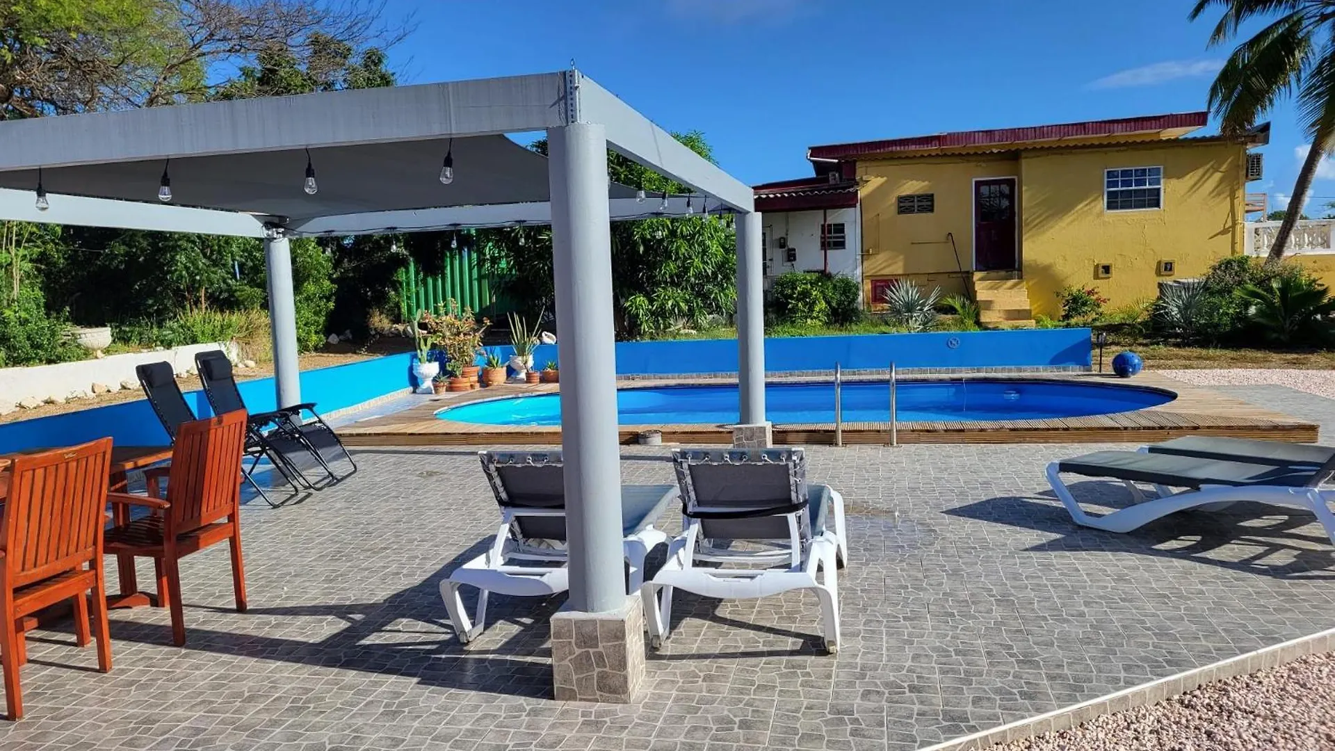 Aquila Apartments Martinique Willemstad